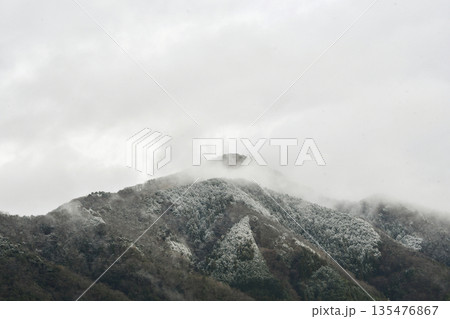 若桜鉄道の隼駅からの山 若桜鉄道の隼駅からの山 135476867