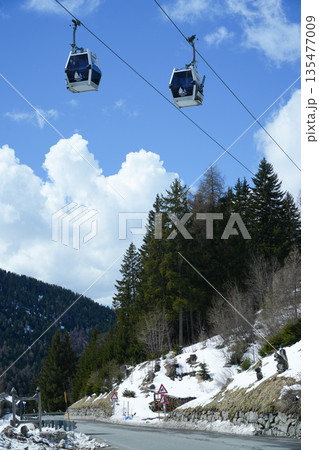 イタリア_ブレシア県_ ポンテ・ディ・レーニョ_トナレ峠 135477009