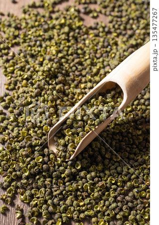 Spices: Sichuan peppercorns 135477267