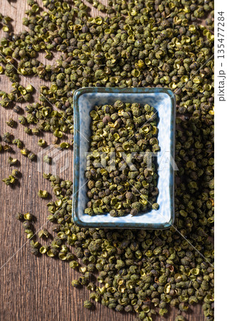 Spices: Sichuan peppercorns Spices: Sichuan peppercorns 135477284