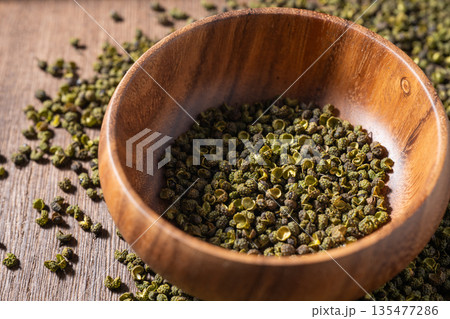 Spices: Sichuan peppercorns Spices: Sichuan peppercorns 135477286