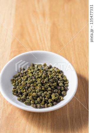 Spices: Sichuan peppercorns 135477331