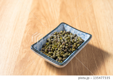 Spices: Sichuan peppercorns Spices: Sichuan peppercorns 135477335