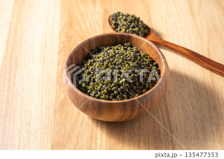 Spices: Sichuan peppercorns 135477353