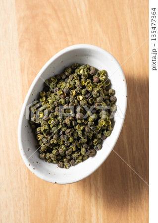 Spices: Sichuan peppercorns Spices: Sichuan peppercorns 135477364