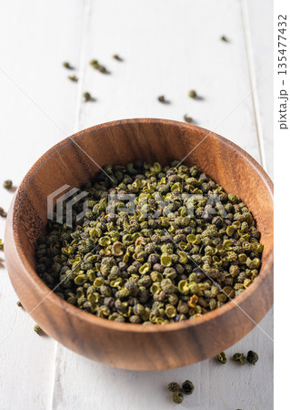 Spices: Sichuan peppercorns Spices: Sichuan peppercorns 135477432