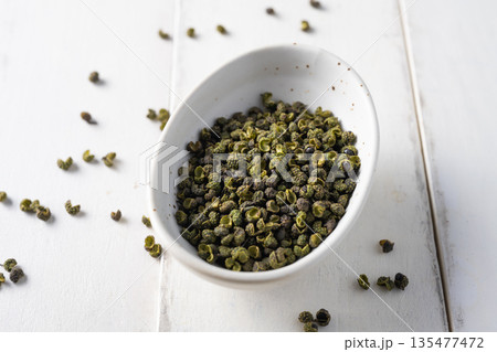 Spices: Sichuan peppercorns 135477472
