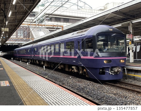 大宮駅に停車する485系「華」 135477857