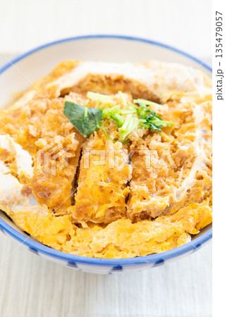 美味しいロースかつ丼 美味しいロースかつ丼 135479057
