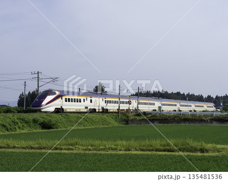 山形新幹線E3系 135481536