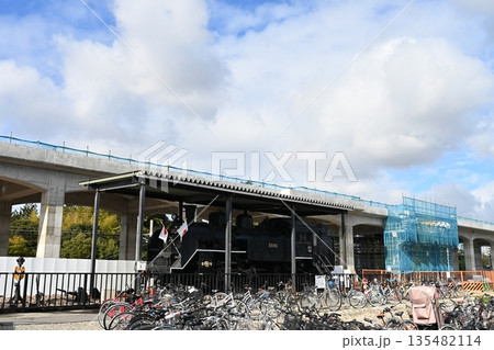JR武豊線半田駅 保存されているC11 265号機 JR武豊線半田駅 保存されているC11 265号機 135482114