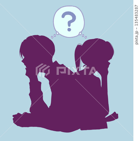 すれ違う男女 シルエット はてなマーク すれ違う男女 シルエット はてなマーク 135483287