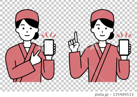 スマホの画面を見せる和食屋の女性店員 セット スマホの画面を見せる和食屋の女性店員 セット 135484513