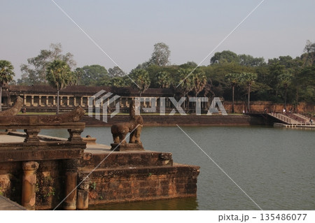 アンコールワットのお濠 135486077
