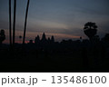 アンコールワットのご来光 アンコールワットのご来光 135486100