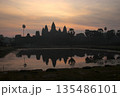 アンコールワットのご来光 アンコールワットのご来光 135486101