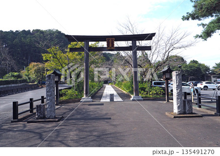 高麗神社の一ノ鳥居(埼玉県日高市) 高麗神社の一ノ鳥居(埼玉県日高市) 135491270