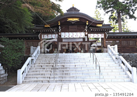 高麗神社の社殿(埼玉県日高市) 高麗神社の社殿(埼玉県日高市) 135491284