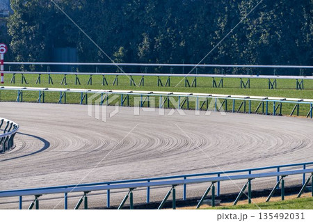 競馬場の風景 4コーナー 京都府京都市 競馬場の風景 4コーナー 京都府京都市 135492031