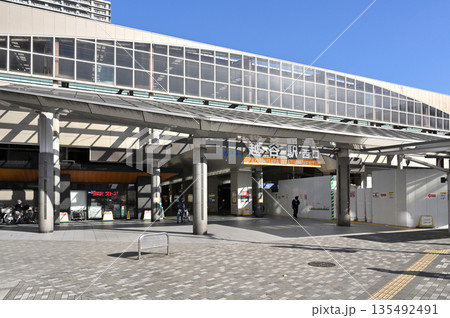 鉄道　私鉄・東武伊勢崎線　越谷駅西口 135492491