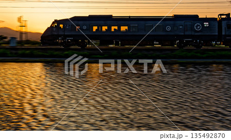 2026年3月のダイヤ改正で減便が行われたJR九州の特急かささぎ 135492870