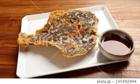 カレイのから揚げ カレイのから揚げ 135492944