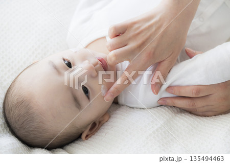 若い女性のビューティーイメージ 若い女性のビューティーイメージ 135494463