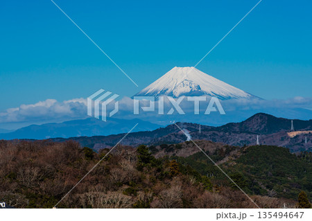 大室山登山リフト リフトからの富士山【静岡県伊東市】 135494647