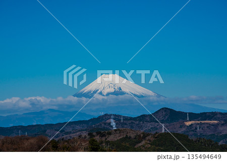 大室山登山リフト リフトからの富士山【静岡県伊東市】 大室山登山リフト リフトからの富士山【静岡県伊東市】 135494649