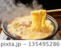 煮込みラーメン 135495286