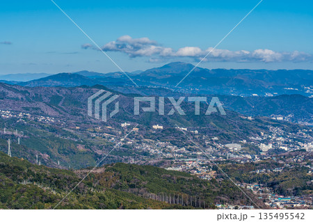 大室山登山リフト 山頂からの富士山【静岡県伊東市】 135495542