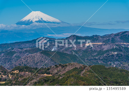 大室山登山リフト 山頂からの富士山【静岡県伊東市】 135495589