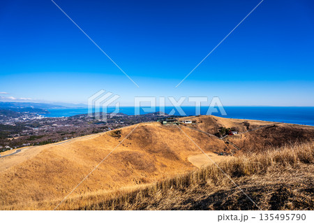 大室山登山リフト 山頂からの大室山【静岡県伊東市】 135495790