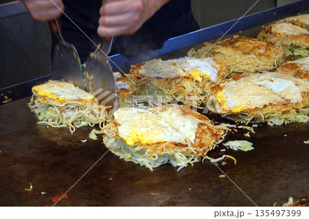 広島風お好み焼き 広島風お好み焼き 135497399