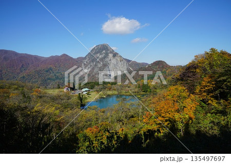 明星山と高浪の池 明星山と高浪の池 135497697