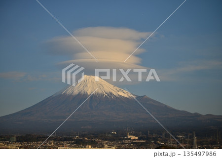 富士山＆笠雲　☆mar_lapin 135497986