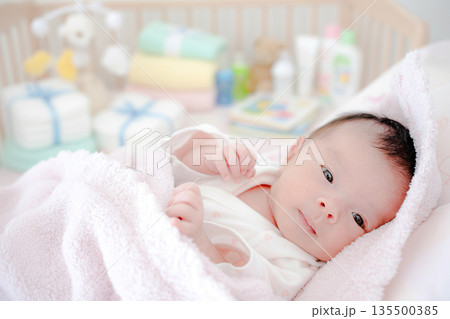 可愛い赤ちゃんと赤ちゃん用品 可愛い赤ちゃんと赤ちゃん用品 135500385