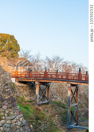 《商用撮影許可取得済》極楽橋南側から極楽橋と白沢門跡を望む景色 135502532