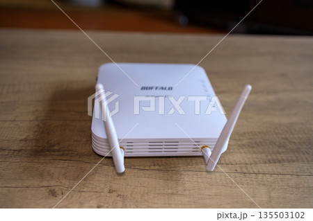 デバイス数が多くても安定した接続が可能なビジネスWIFI デバイス数が多くても安定した接続が可能なビジネスWIFI 135503102