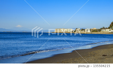 葉山町の一色海岸 135504215