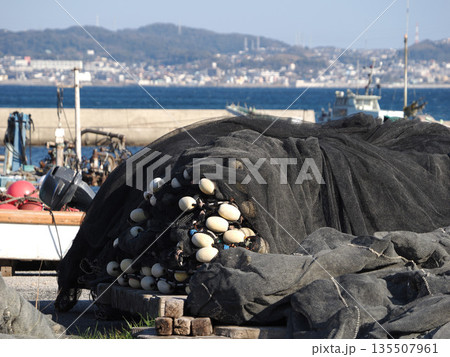 定置網と漁港 定置網と漁港 135507961