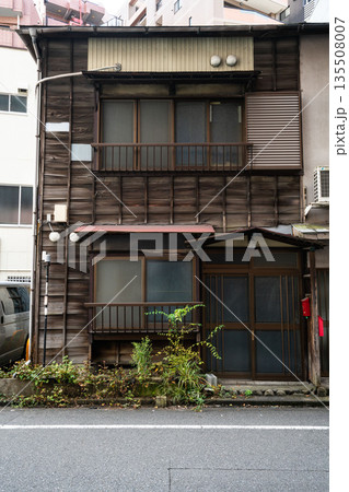和風建築二階建て一軒家、木造建築の一戸建て 和風建築二階建て一軒家、木造建築の一戸建て 135508007