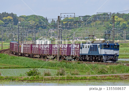 総武本線　佐倉－物井　JR貨物　EF64-1027（愛知） 135508637