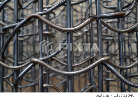 metal plates on the metal bar metal plates on the metal bar 135512040