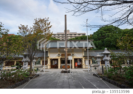 愛知縣護國神社 本殿と太玉柱　愛知県名古屋市 135513596