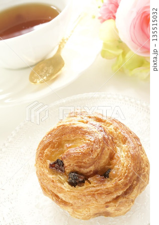 デニッシュパンと紅茶 デニッシュパンと紅茶 135515032