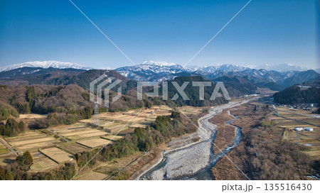 富山県東部を流れる早月川周辺の風景 富山県東部を流れる早月川周辺の風景 135516430