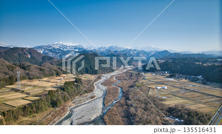 富山県東部を流れる早月川周辺の風景 富山県東部を流れる早月川周辺の風景 135516431