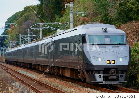 特急かささぎ/リレーかもめ：鹿児島本線　天拝山～原田 135517651