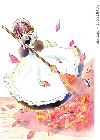 ほうきを持っているメイドさん　落ち葉　庭 135519431